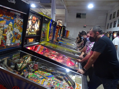 arcade pinball 007